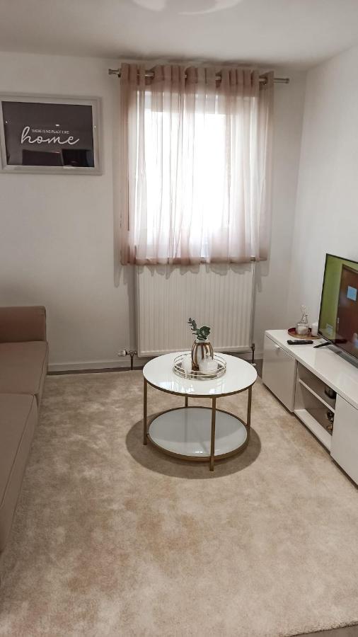 Schone 2 Zw In Sindelfingen - Maichingen *Daimler Apartamento Exterior foto