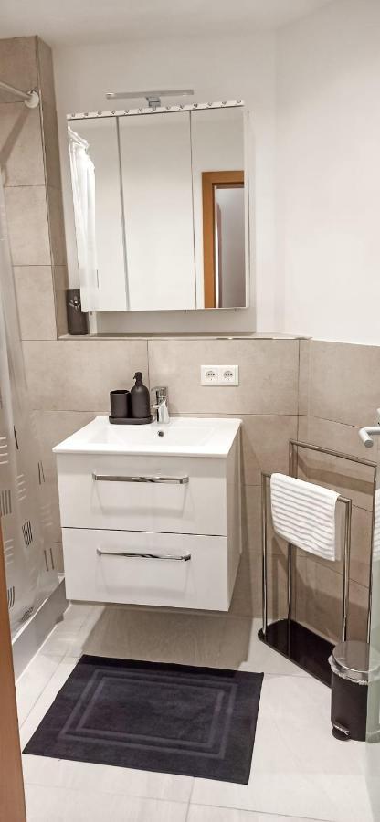 Schone 2 Zw In Sindelfingen - Maichingen *Daimler Apartamento Exterior foto